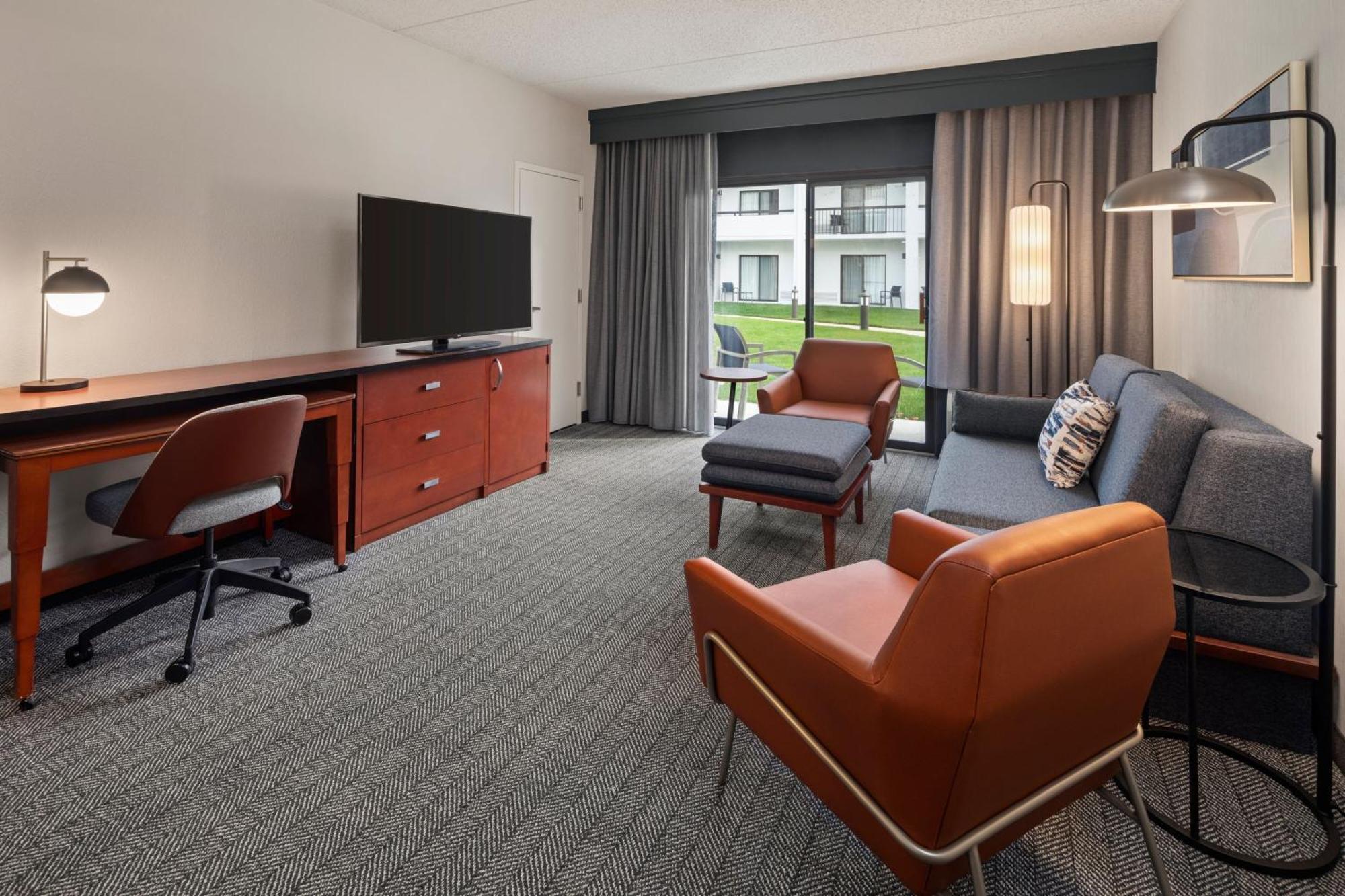 Courtyard By Marriott Chicago Waukegan / Gurnee Hotel Exterior foto