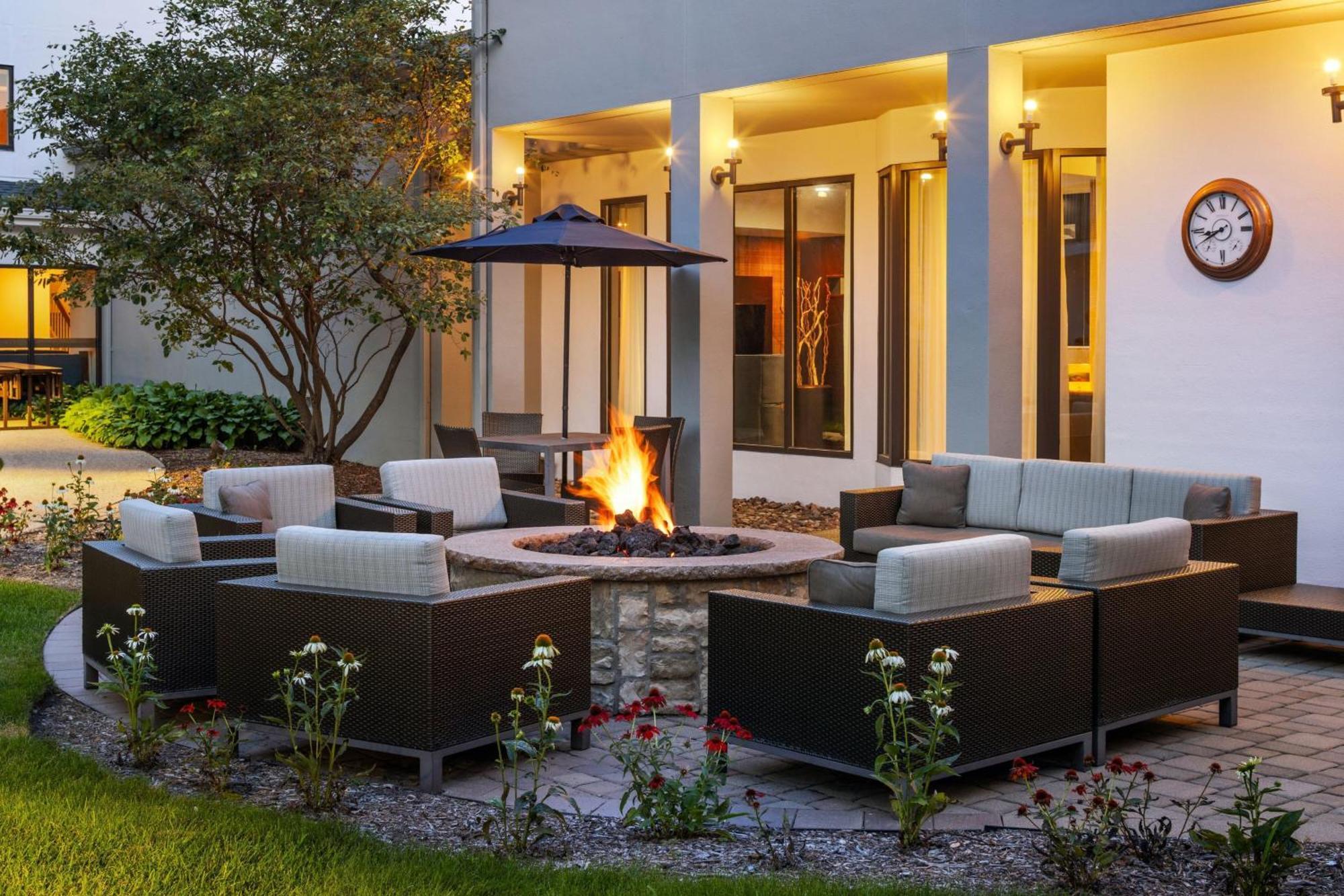 Courtyard By Marriott Chicago Waukegan / Gurnee Hotel Exterior foto